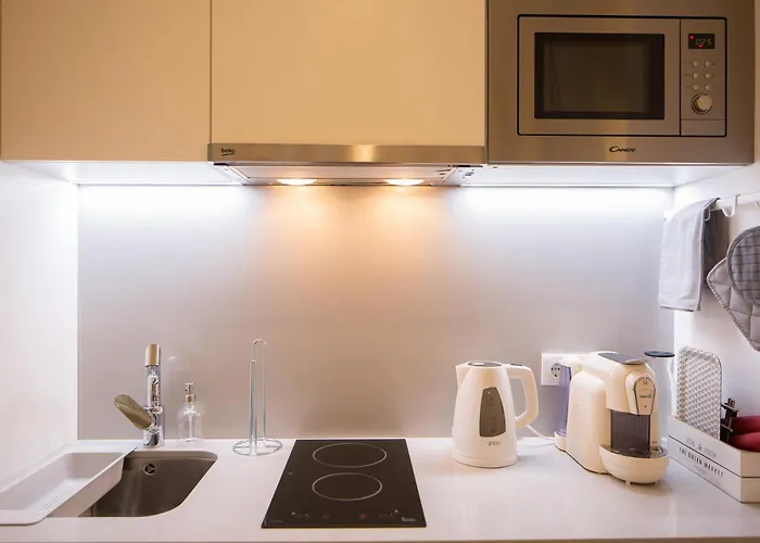 Апартаменты Mouraria Apartment, Lisbon, Multicultural Hub & Easy Access - Ttl316 Лиссабон